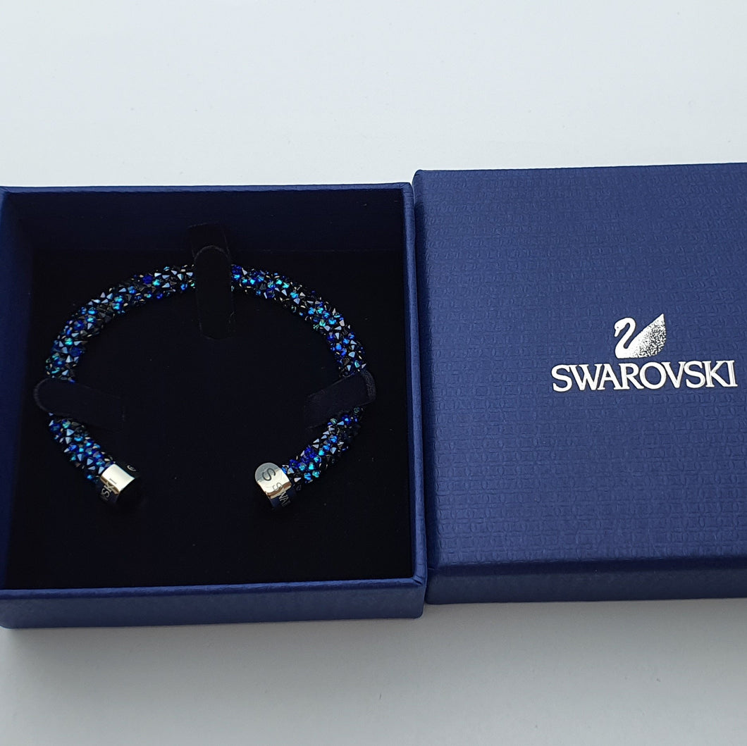 SWAROVSKI Crystaldust Armreif Größe S Blau Blue 5255911