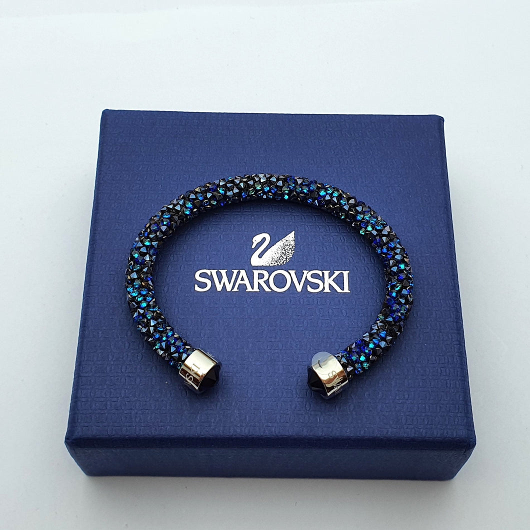 SWAROVSKI Crystaldust Armreif Größe M Blau 5250068