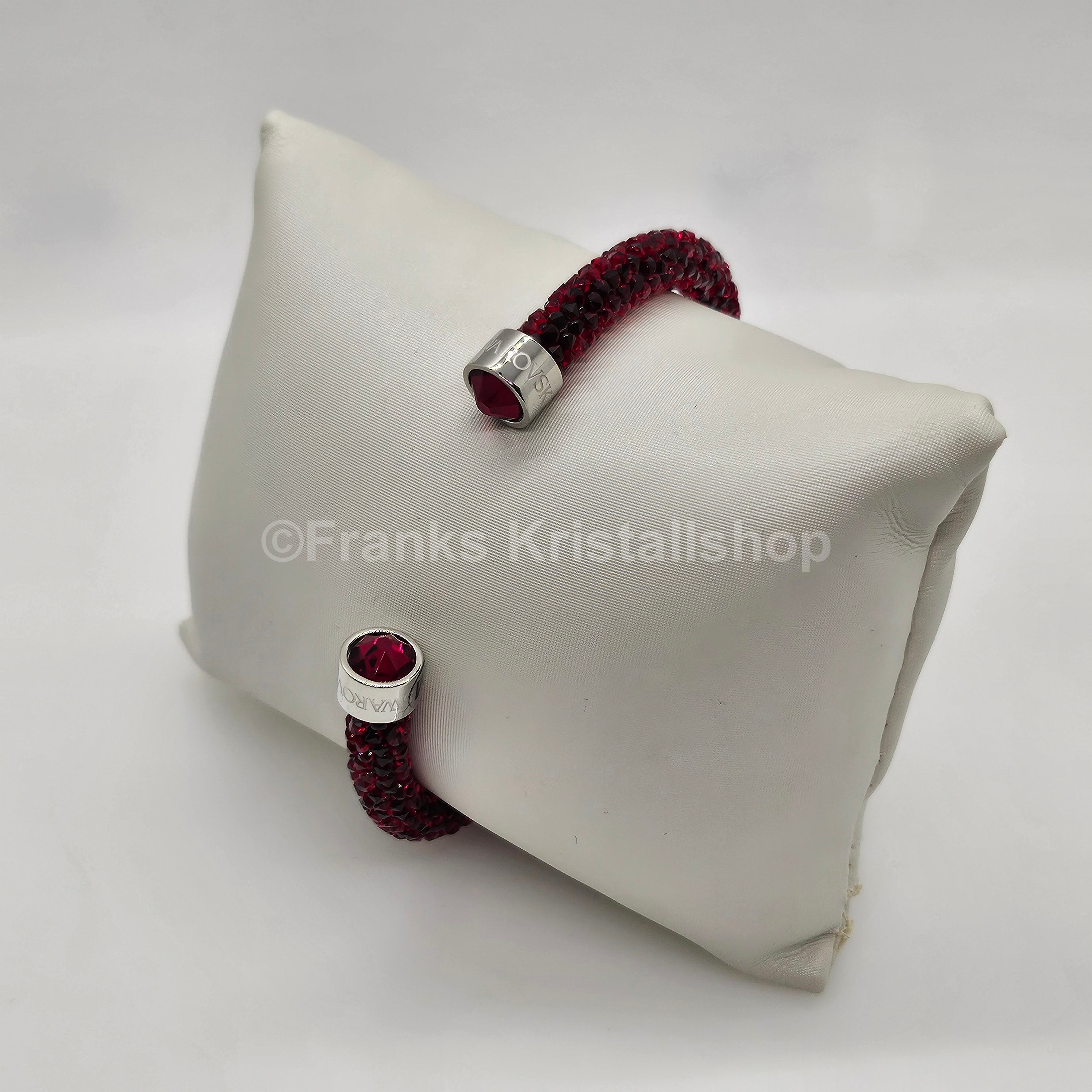 SWAROVSKI Crystaldust Armreif Größe S Rot 5348103 oU