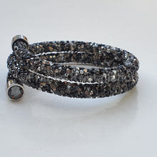 Lade das Bild in den Galerie-Viewer, SWAROVSKI Crystaldust Doppel Armreif Größe M Dark Crystal 5255909 oU
