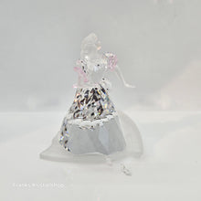 Lade das Bild in den Galerie-Viewer, SWAROVSKI DISNEY Cinderella mit Schuh 255108
