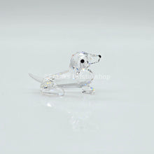 Lade das Bild in den Galerie-Viewer, SWAROVSKI Dackel Mini 014388 Var. 2 (gefrosteter Schwanz)
