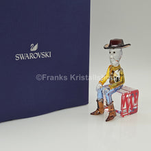 Lade das Bild in den Galerie-Viewer, SWAROVSKI DISNEY *Pixar Toy Story Sheriff Woody 5417631

