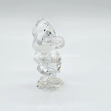 Lade das Bild in den Galerie-Viewer, SWAROVSKI Disney Zwerg Hatschi 1011835
