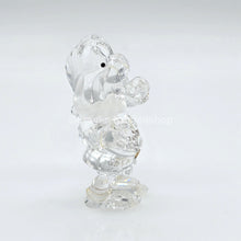 Lade das Bild in den Galerie-Viewer, SWAROVSKI Disney Zwerg Hatschi 1011835
