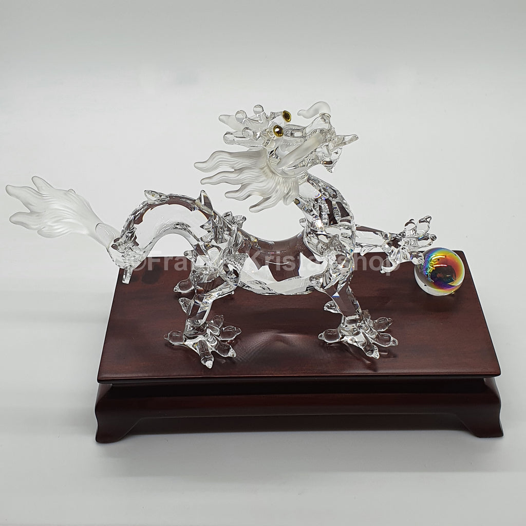 SWAROVSKI Drache mit Sockel und Kugel 238202