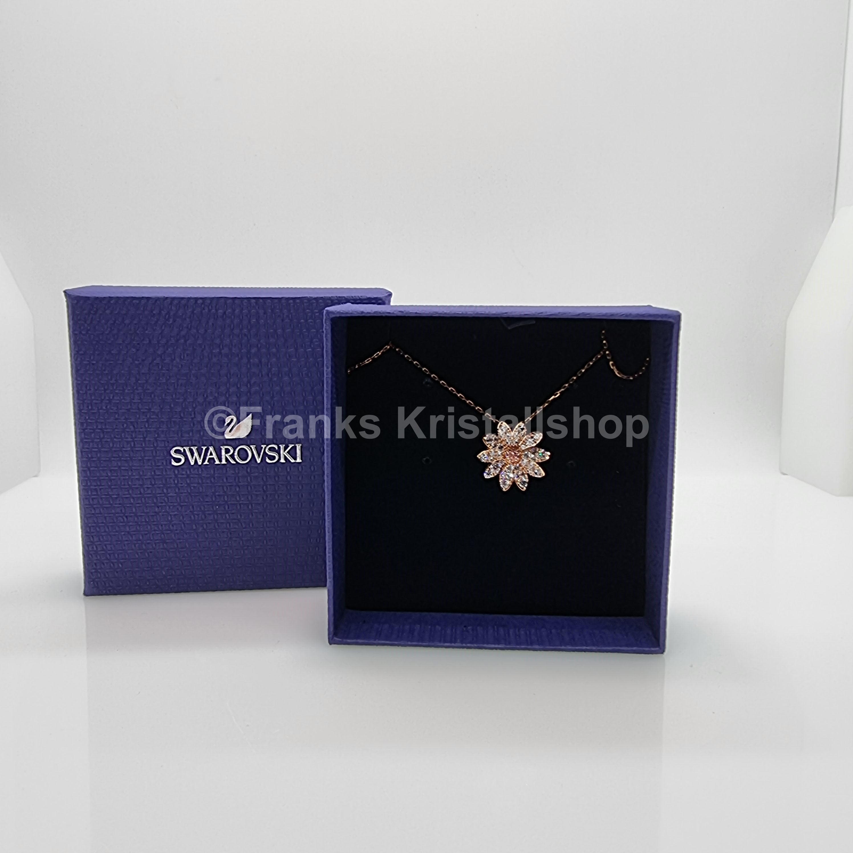 SWAROVSKI Eternal Flower Halskette Rosa Blüte Kette, Roségoldlegierung 5540973