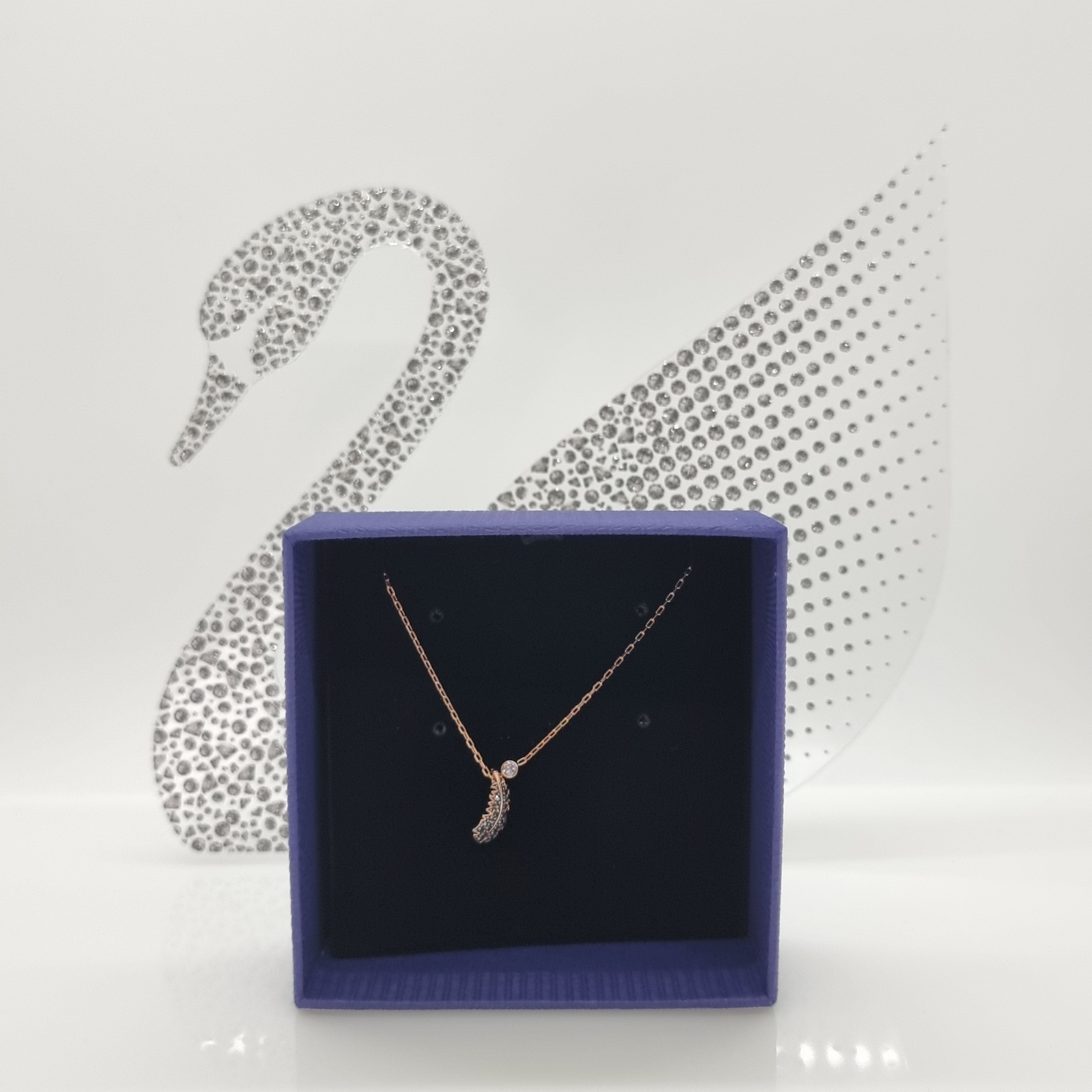 SWAROVSKI Feder Naughty Halskette Schwarz, Roségold-Legierungsschicht 5495292