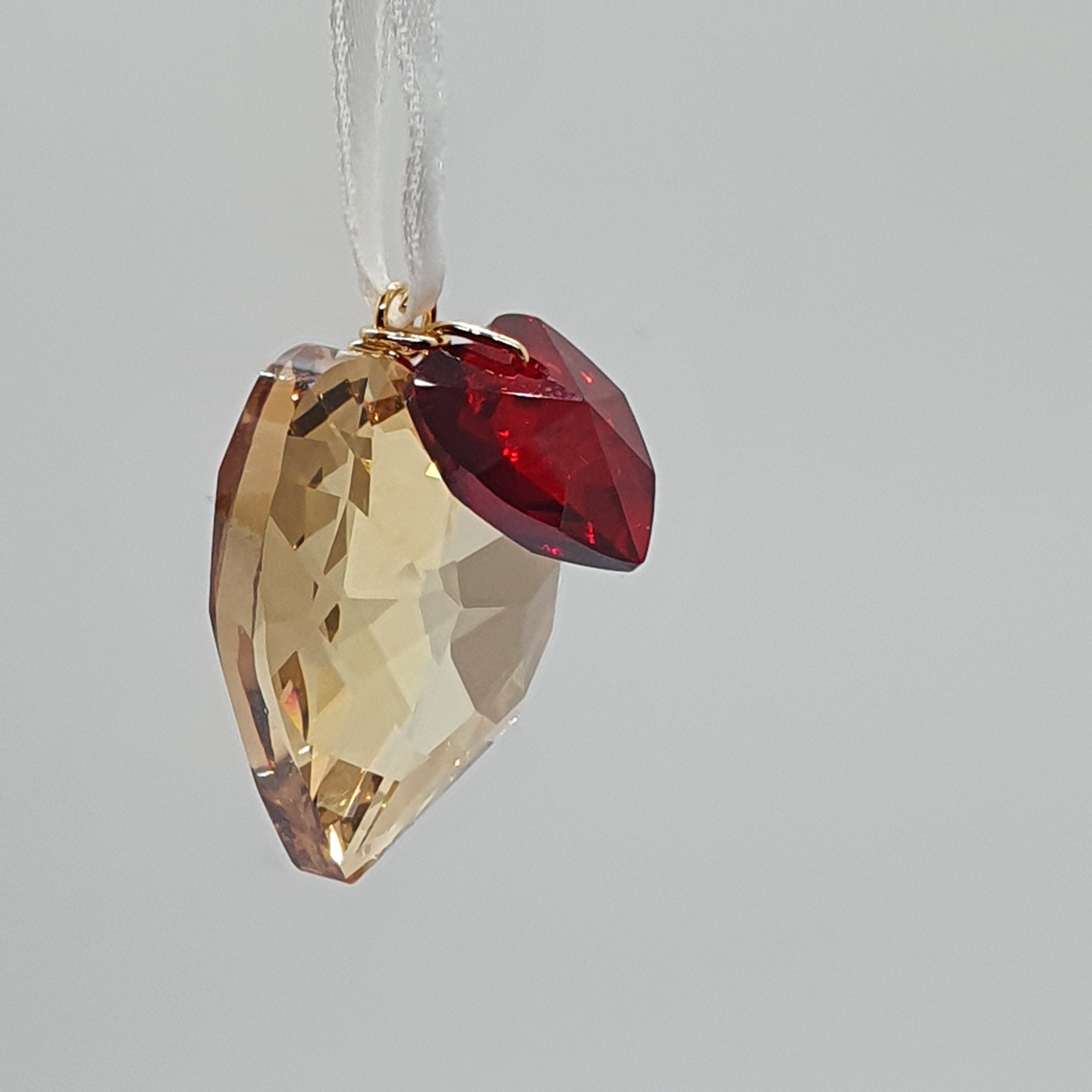 SWAROVSKI Festliche Herzen Ornament 1001567