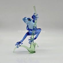 Lade das Bild in den Galerie-Viewer, SWAROVSKI Crystal Paradise Frosch auf Zweig 5239716 oU
