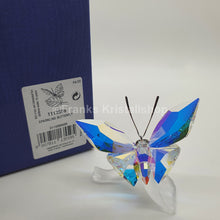 Lade das Bild in den Galerie-Viewer, SWAROVSKI Funkelnder Schmetterling auf Blatt 1113559
