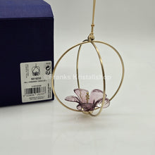 Lade das Bild in den Galerie-Viewer, SWAROVSKI Garden Tales Hibiskus Kugel Ornament Groß 5619233
