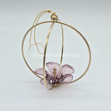 Lade das Bild in den Galerie-Viewer, SWAROVSKI Garden Tales Hibiskus Kugel Ornament Groß 5619233
