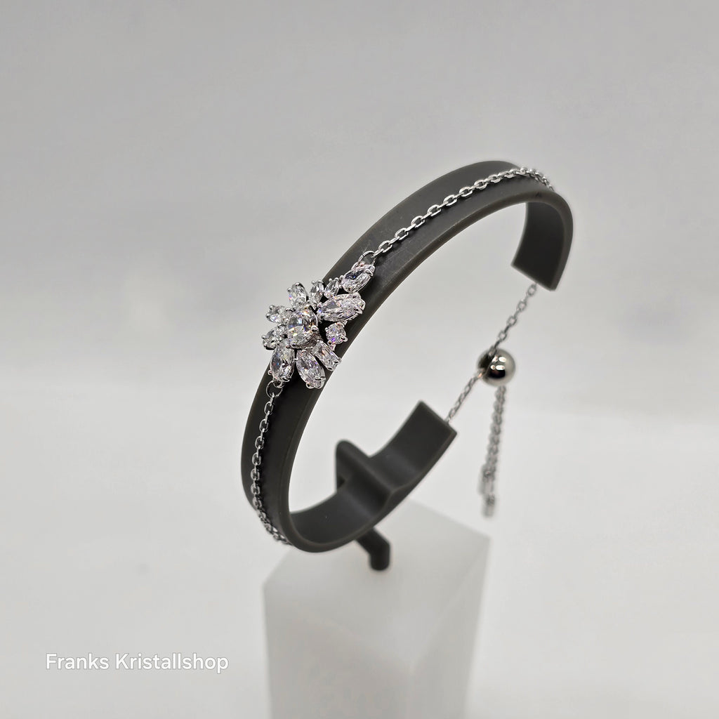 SWAROVSKI Gema Armband Blume, Weiß, Rhodiniert 5648979