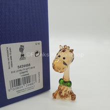 Lade das Bild in den Galerie-Viewer, SWAROVSKI Baby Animals SCS Giraffe 5424468
