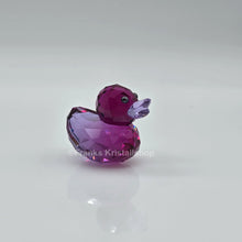 Lade das Bild in den Galerie-Viewer, SWAROVSKI Happy Duck Lovable Lila 1041292
