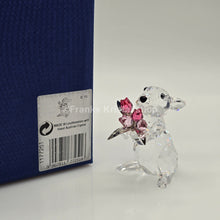 Lade das Bild in den Galerie-Viewer, SWAROVSKI Hase mit Tulpen 1177251
