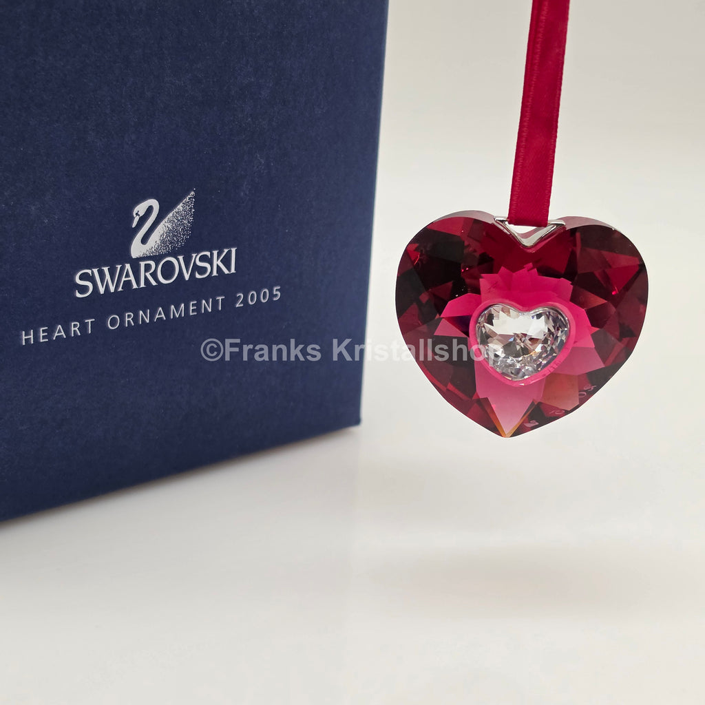 SWAROVSKI Heart Annual Heart 2005 Ornament 691019