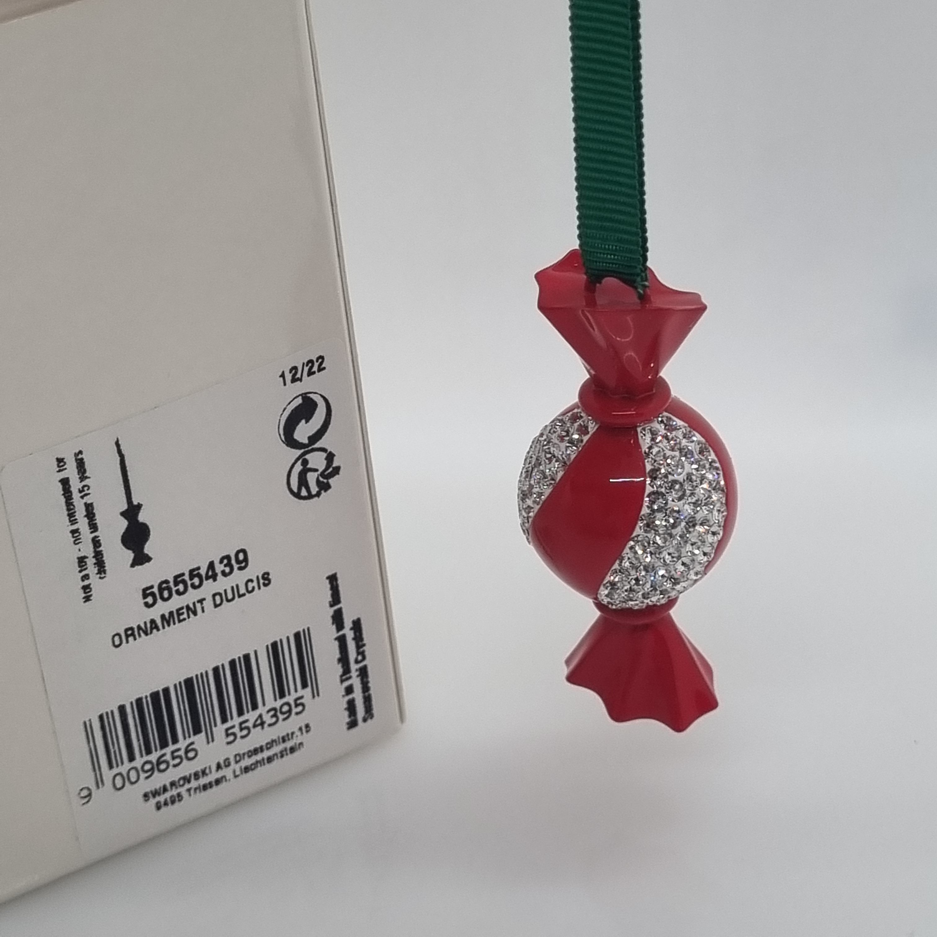 SWAROVSKI Holiday Cheers Dulcis Bonbon Ornament 5655439