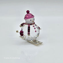 Lade das Bild in den Galerie-Viewer, SWAROVSKI Holiday Cheers Dulcis Schneemann auf Ski Pink 5687121
