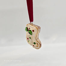 Lade das Bild in den Galerie-Viewer, SWAROVSKI Holiday Cheers Lebkuchen Stiefel Ornament 5681581
