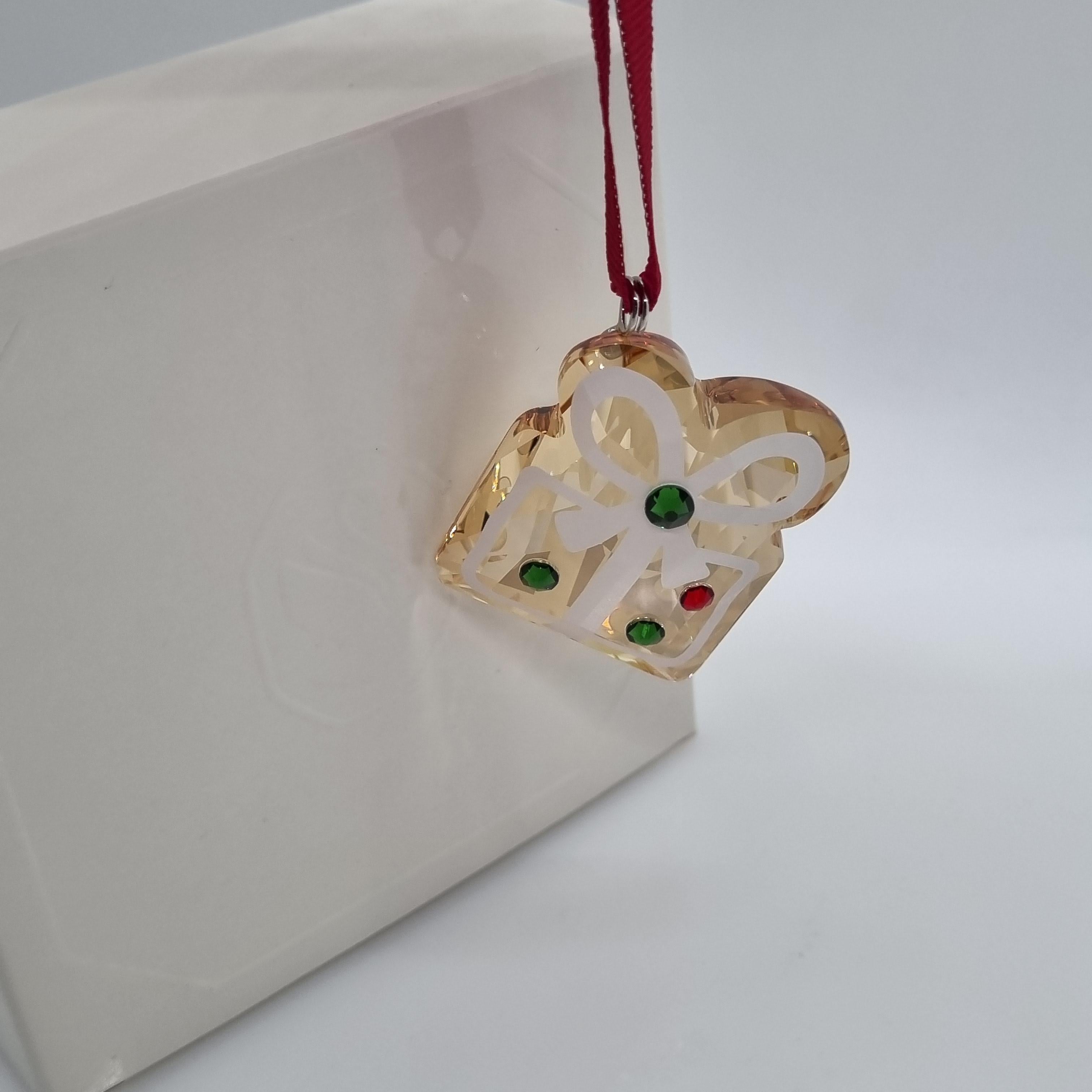 SWAROVSKI Holiday Cheers Lebkuchengeschenk Ornament 5656278