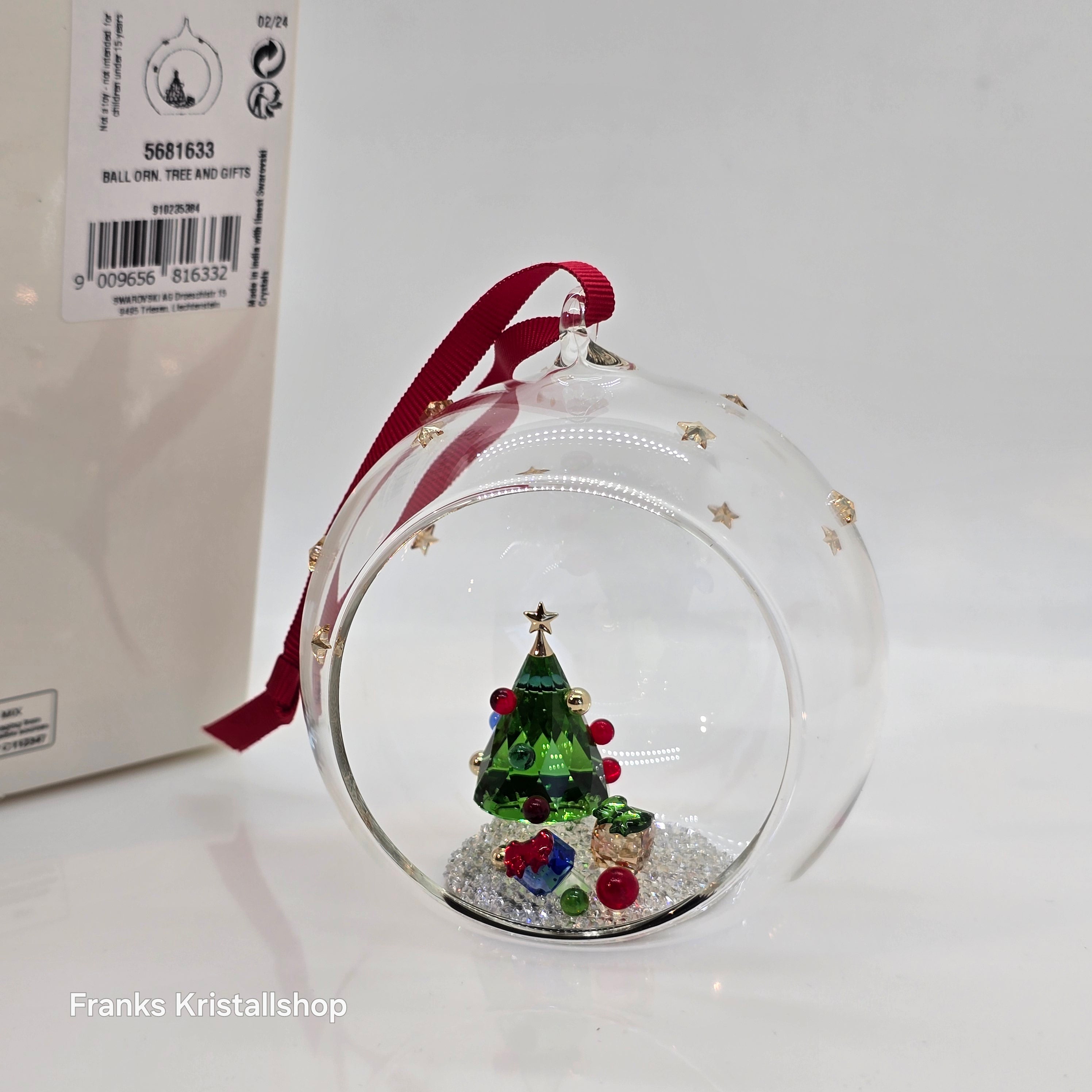 SWAROVSKI Holiday Cheers Weihnachtskugel 2024 Weihnachtsbaum und Geschenke 5681633