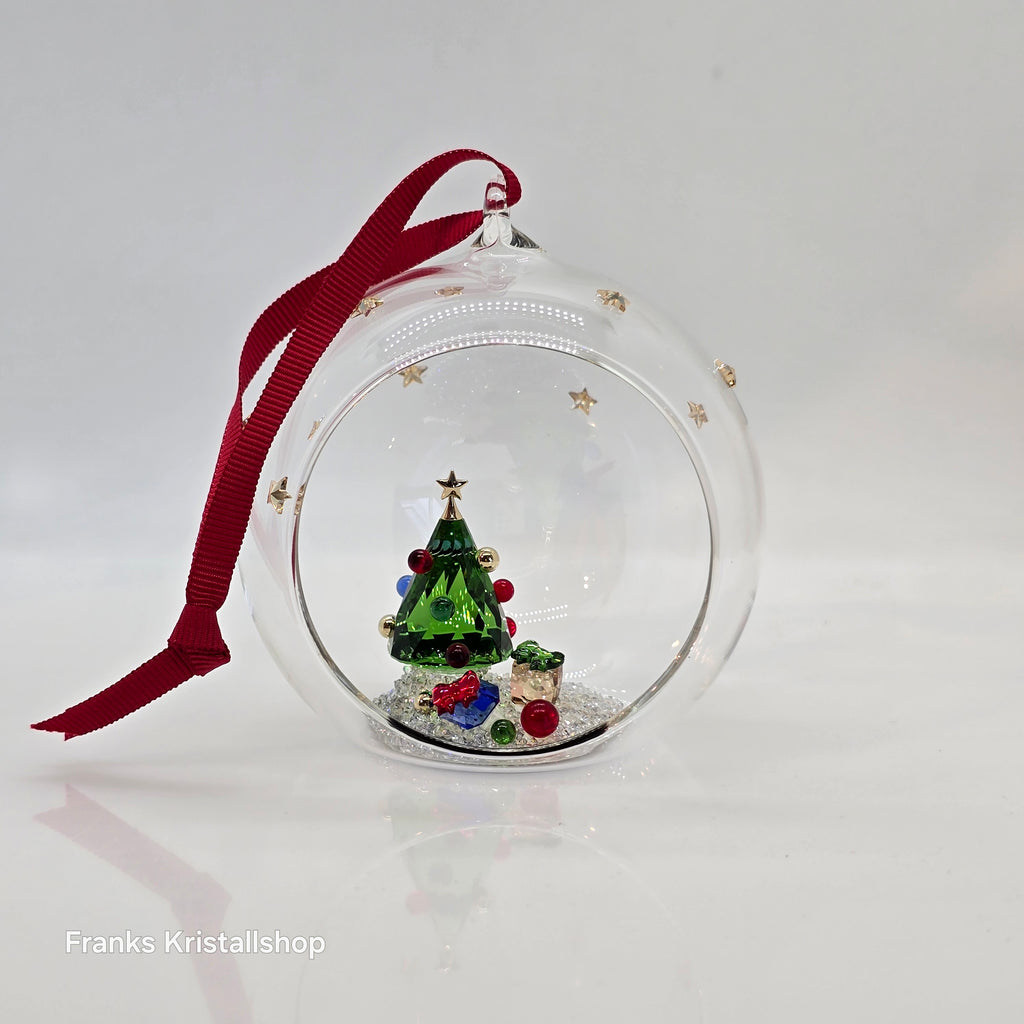 SWAROVSKI Holiday Cheers Weihnachtskugel 2024 Weihnachtsbaum und Geschenke 5681633