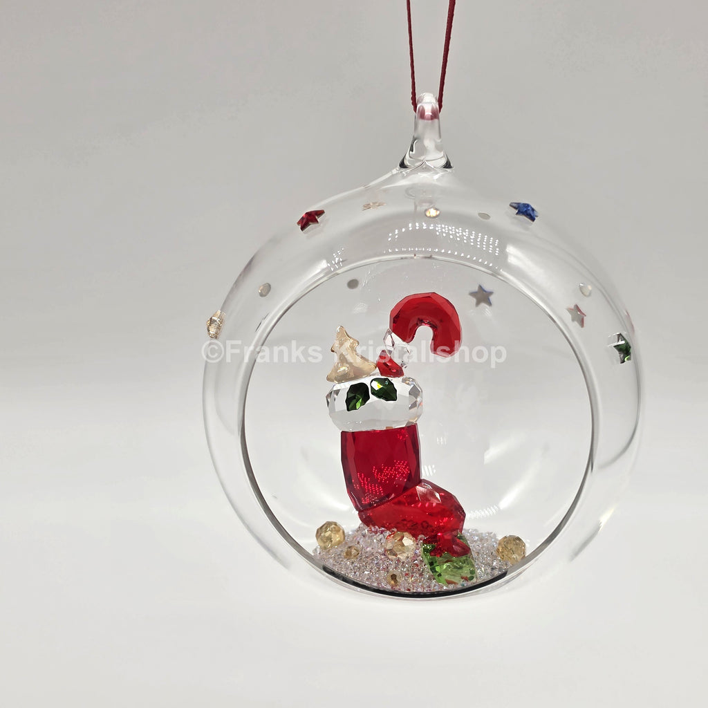 SWAROVSKI Holiday Cheers Weihnachtskugel Nikolausstiefel und Bonbon 5735700