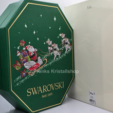 Lade das Bild in den Galerie-Viewer, SWAROVSKI Holiday Cheers Weihnachtsmann Story Set 5713797
