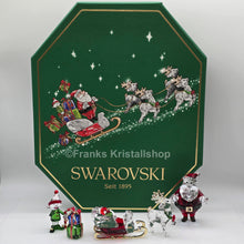 Lade das Bild in den Galerie-Viewer, SWAROVSKI Holiday Cheers Weihnachtsmann Story Set 5713797
