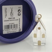 Lade das Bild in den Galerie-Viewer, SWAROVSKI Holiday Magic Winterdorf Ornament 2021 5597146
