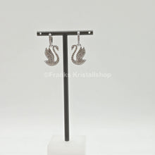 Lade das Bild in den Galerie-Viewer, SWAROVSKI Iconic Swan Ohrringe Schwan, Weiß, Rhodiniert 5689694
