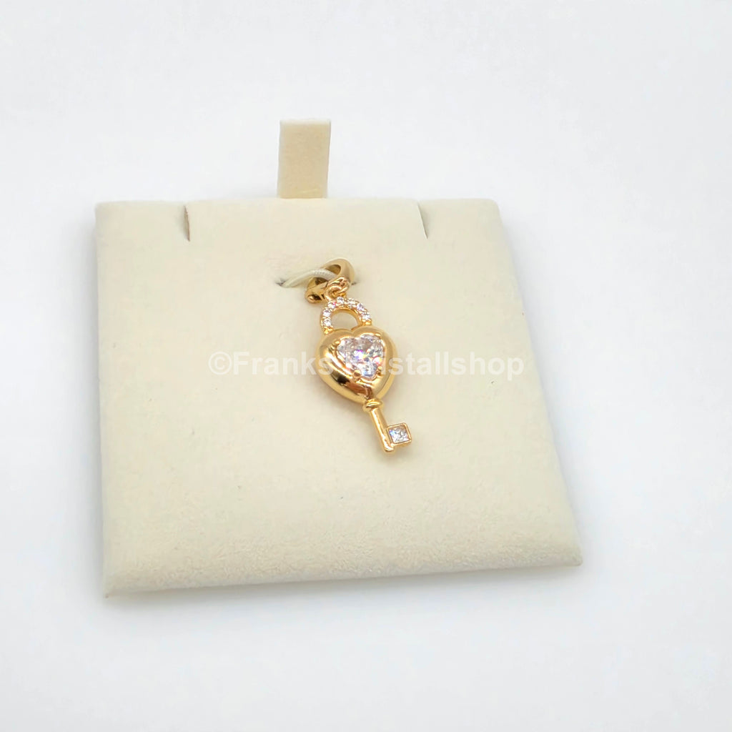 SWAROVSKI Idyllia Charm Herz mit Schlüssel, Weiß, Goldbeschichtet 5742959