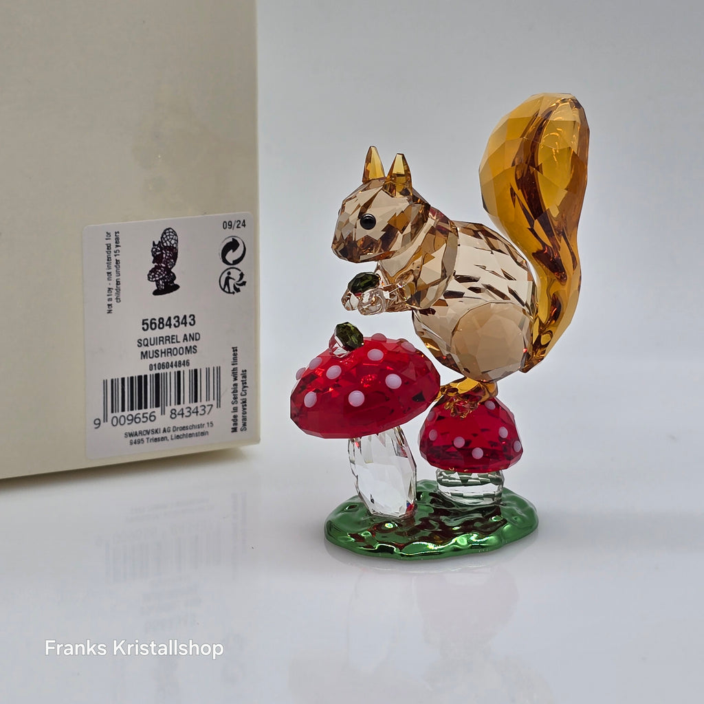 SWAROVSKI Idyllia Eichhörnchen und Pilze 5684343