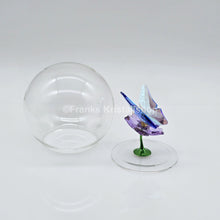 Lade das Bild in den Galerie-Viewer, Swarovski Idyllia Glaskugel Schmetterling und Blume 5721543
