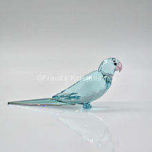 Lade das Bild in den Galerie-Viewer, SWAROVSKI Jungle Beats Blauer Sittich Paco 5574519
