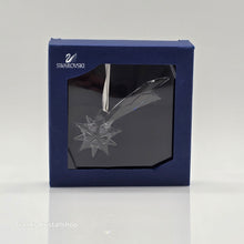 Lade das Bild in den Galerie-Viewer, SWAROVSKI Komet Ornament 944995
