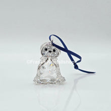 Lade das Bild in den Galerie-Viewer, SWAROVSKI Kris Bär Weihnachten 2006 mit Mantel Ornament 870000
