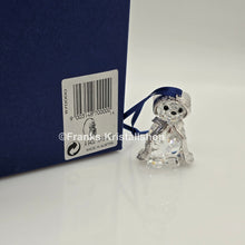 Lade das Bild in den Galerie-Viewer, SWAROVSKI Kris Bär Weihnachten 2006 mit Mantel Ornament 870000
