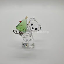 Lade das Bild in den Galerie-Viewer, SWAROVSKI Kris Bär Weihnachten 2011 mit Weihnachtsbaum 1091815

