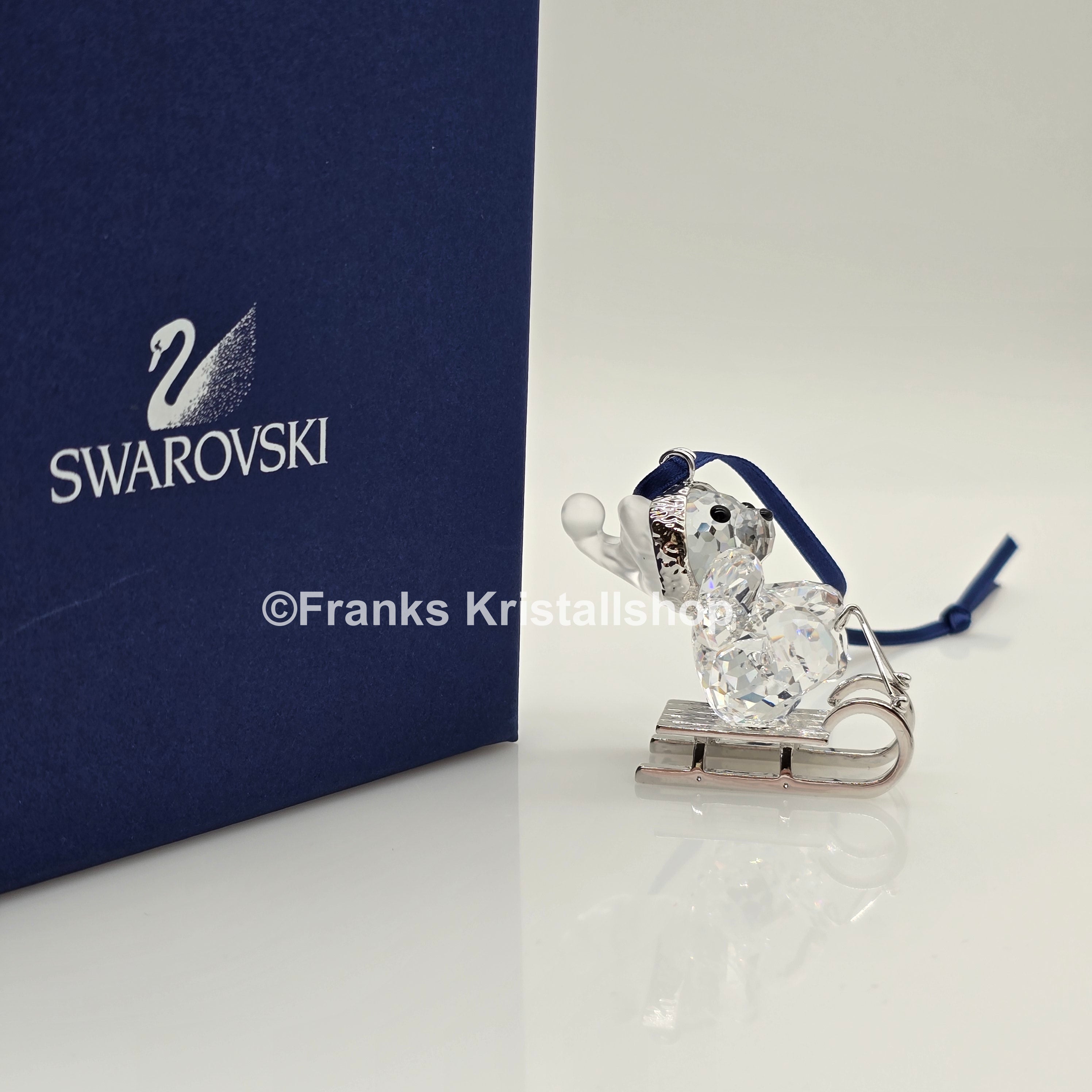 SWAROVSKI Kris Bär auf Schlitten Ornament 718990
