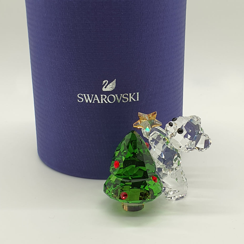 SWAROVSKI Kris Bär Weihnachten 2018 mit Weihnachtsbaum 5399267