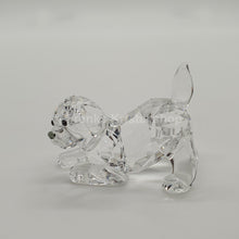 Lade das Bild in den Galerie-Viewer, SWAROVSKI Labrador Welpe Spielend 5408608
