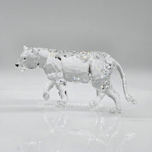 Lade das Bild in den Galerie-Viewer, SWAROVSKI Löwenmutter Klar 1194085
