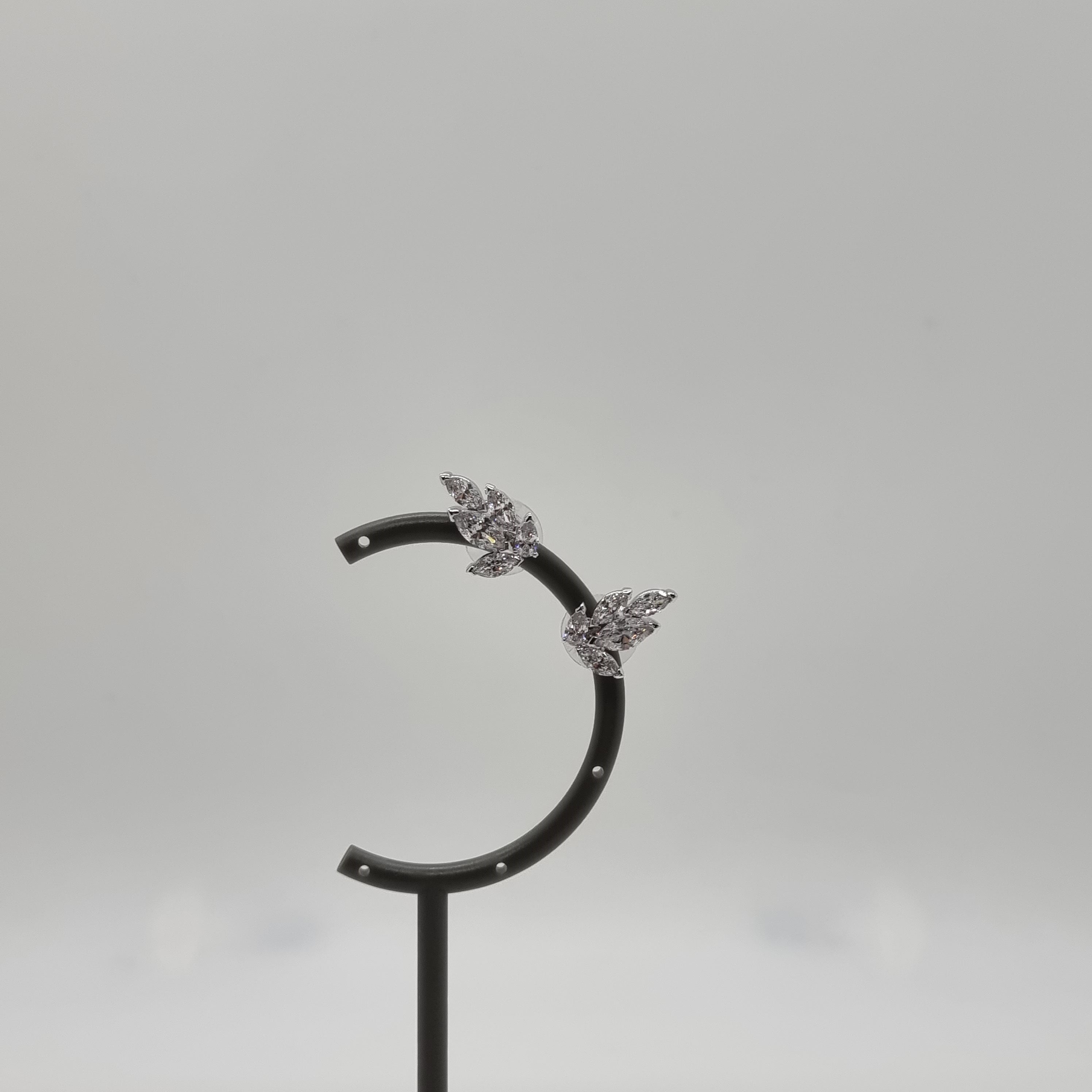 SWAROVSKI Louison Ohrstecker Weiß Rhodiniert 5646728