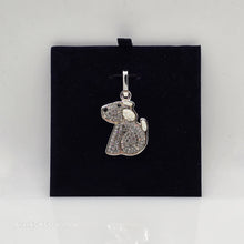 Lade das Bild in den Galerie-Viewer, SWAROVSKI Lovlots Robby B Charm Anhänger 869408 oU
