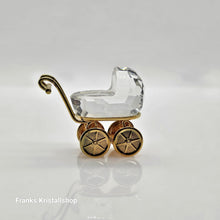 Lade das Bild in den Galerie-Viewer, SWAROVSKI Memories Kinderwagen 172301
