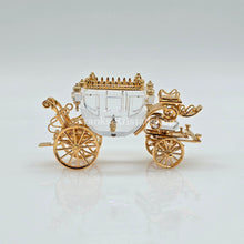Lade das Bild in den Galerie-Viewer, SWAROVSKI Memories Kutsche 220496
