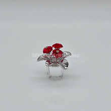 Lade das Bild in den Galerie-Viewer, SWAROVSKI Memories Primel Rot 718984
